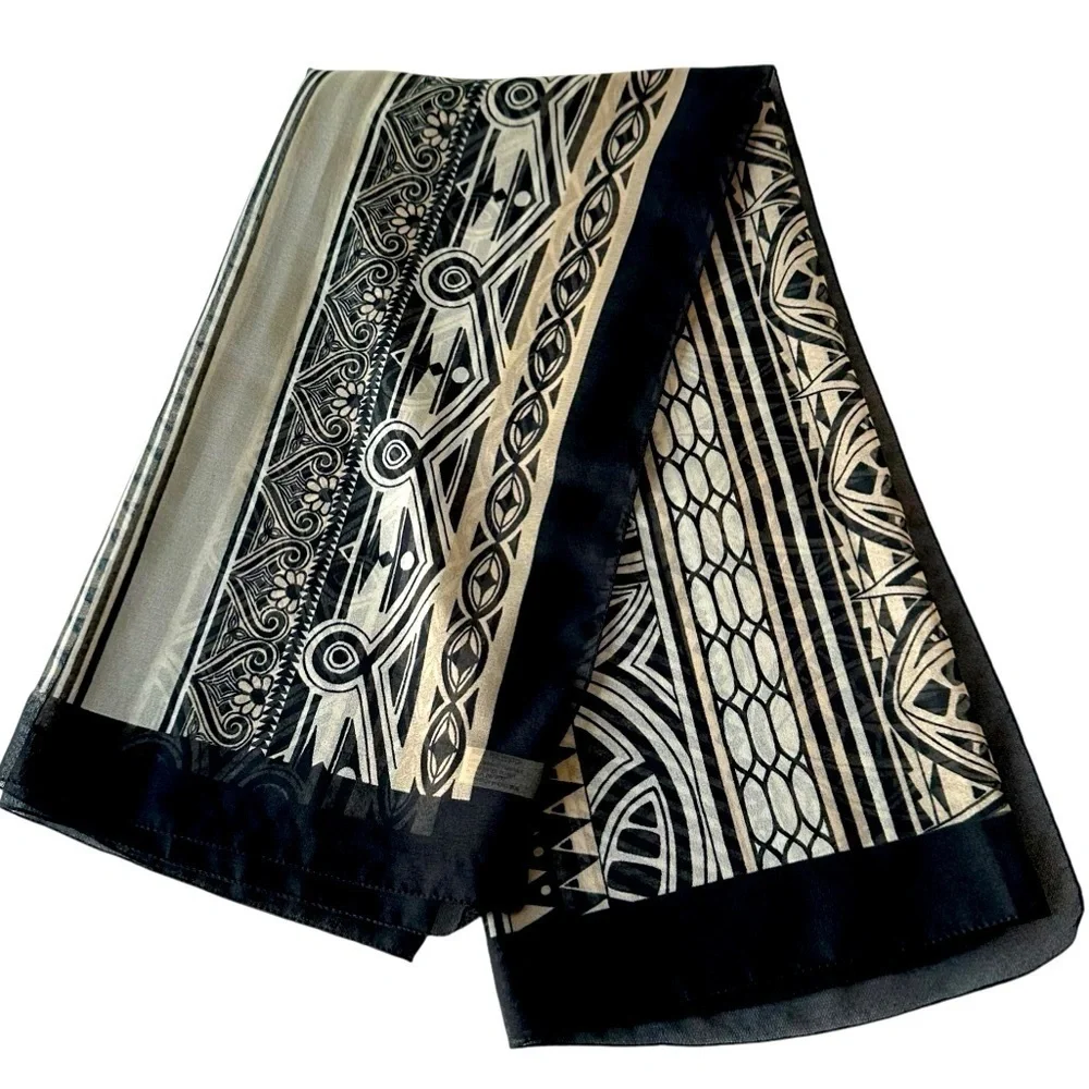Betmar Made In Italy Chic Black and Beige Patterned Scarf